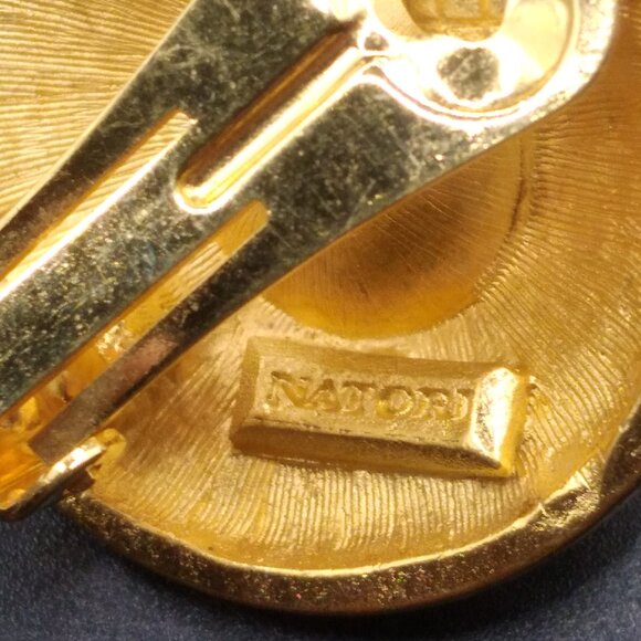 Vintage signed Natori Gold Plated Yellow Glass Stone Clip-On Earrings - Picture 4 of 5